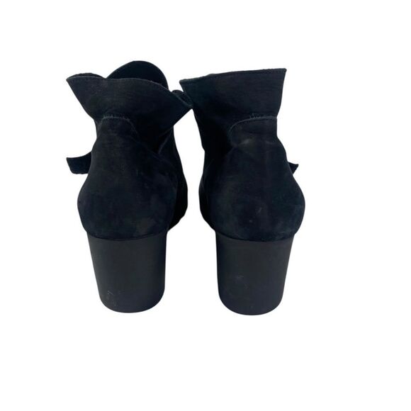 Archies 41 US 9 Black suede booties w/lug soles , silver tone buckle - Picture 4 of 7